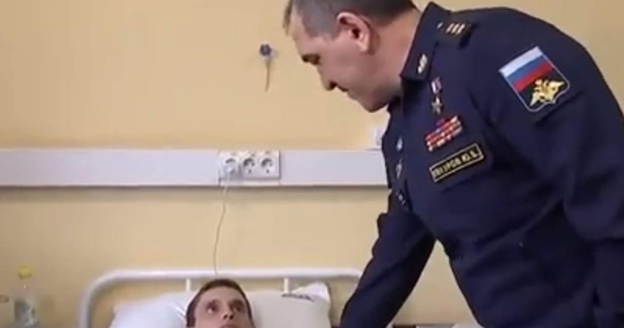 Rosyjski minister odwiedza rannych żołnierzy /Twitter