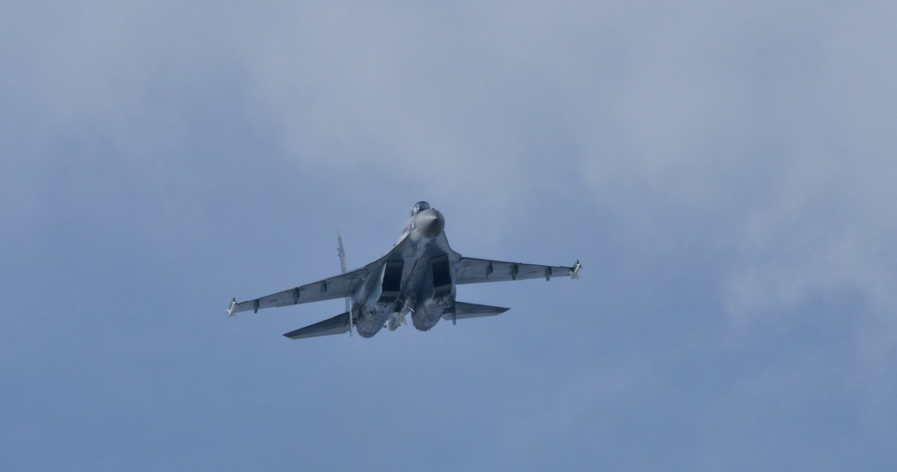 Rosyjski myśliwiec wystrzelił pocisk w pobliżu samolotu NATO /123RF/PICSEL