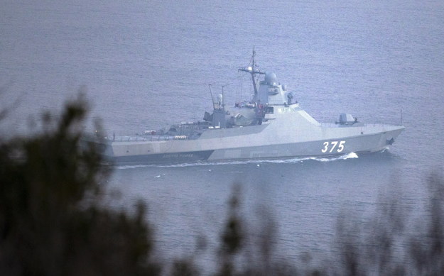 Rosyjski okręt /ERDEM SAHIN /PAP/EPA
