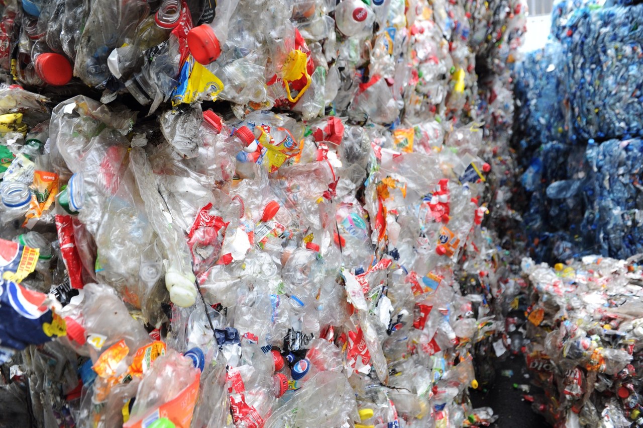 Rosyjski plastik zalewa Polskę. Branża recyklingowa w opałach