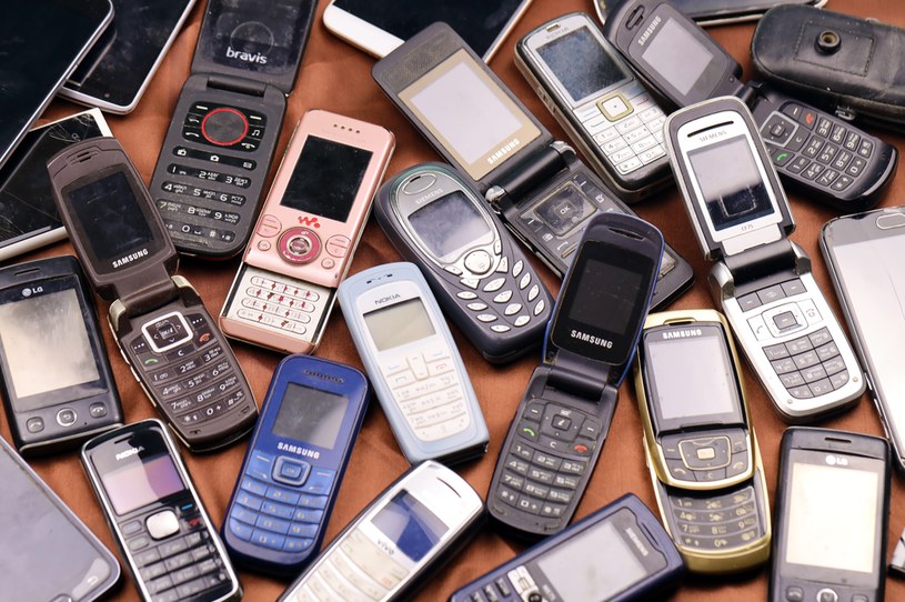 Rosyjski poziom telefonii komórkowej cofnie się o całe pokolenie za sprawą dwóch firm /123RF/PICSEL
