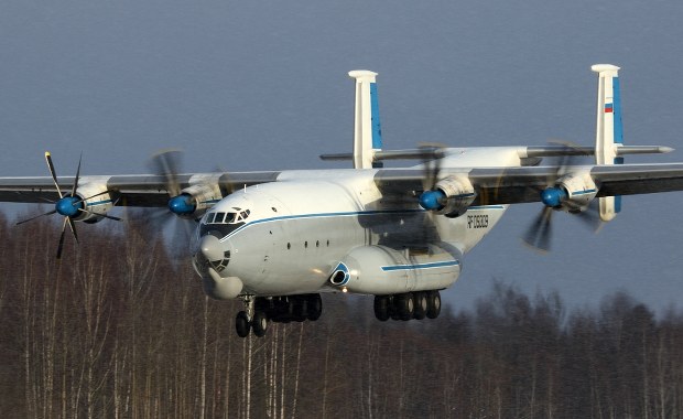 Rosyjski samolot spadł na ziemię. Na pokładzie było kilka osób