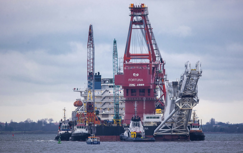 Rosyjski statek Fortuna rozpoczął układanie gazociągu Nord Stream 2 w wodach Danii