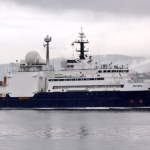 Rosyjski statek przy kablach podmorskich. Brytyjski helikopter zareagował 