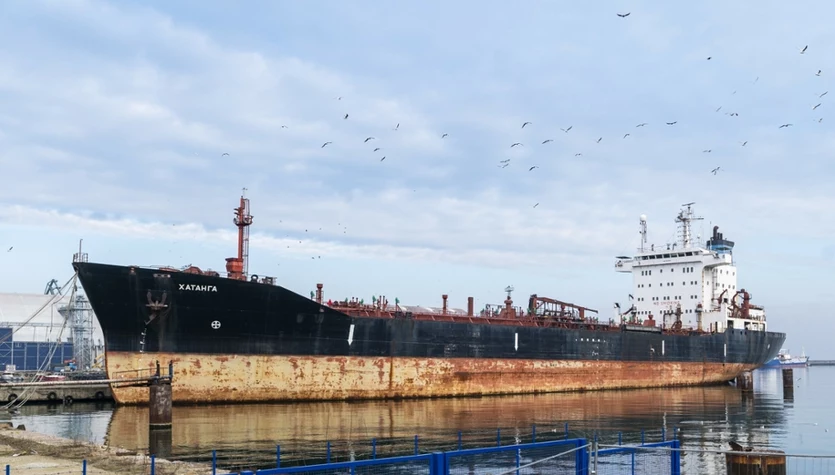 Rosyjski statek widmo znika po 8 latach. Gdynia liczy 15 mln strat