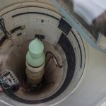 Rosyjski wywiad zagraniczny: Londyn i Paryż chcą przekazać Ukrainie bombę atomową