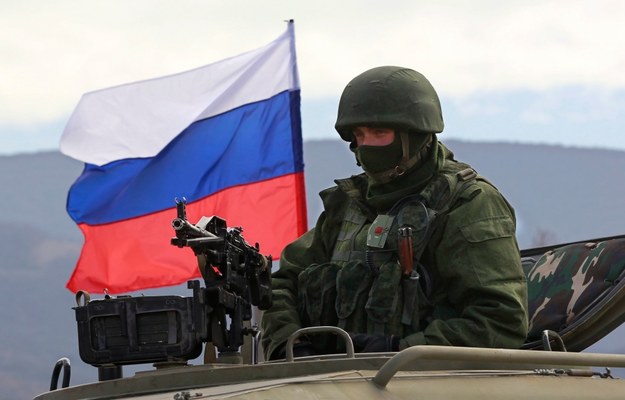 Rosyjski żołnierz na Krymie /YURI KOCHETKOV /PAP/EPA
