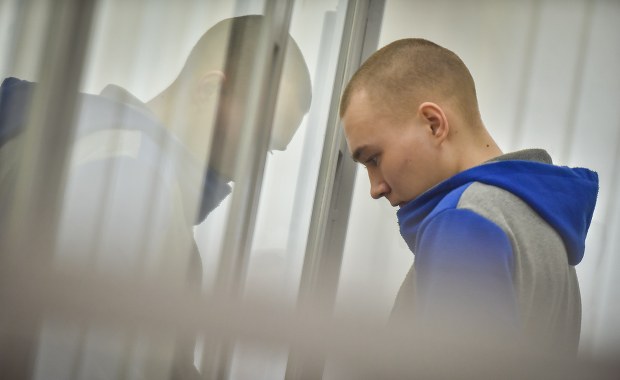 Rosyjski żołnierz skazany na dożywocie za zabicie cywila. Pierwszy taki wyrok