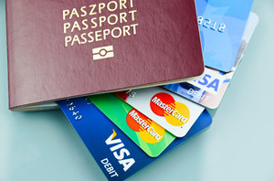 Rosyjskie biura podróży organizują wycieczki... po karty Visa i MasterCard?