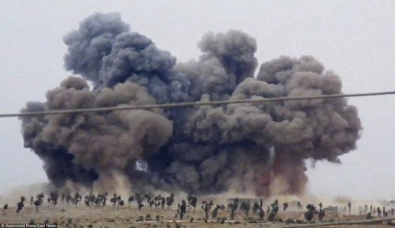 Rosyjskie bombardowania w Syrii mogą być zbrodnią wojenną /East News