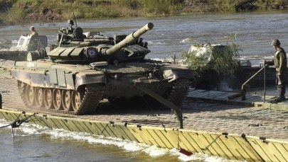 Rosyjskie bombowce użyły pocisków manewrujących na ćwiczeniach Wostok-2018