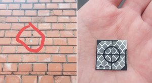 Rosyjskie oznaczenia na budynkach ambasad? Są zdjęcia