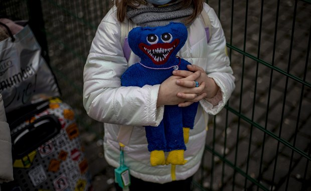 Rosyjskie wojska ostrzelały przedszkole w Ochtyrce. „Ciężko ranne dzieci”