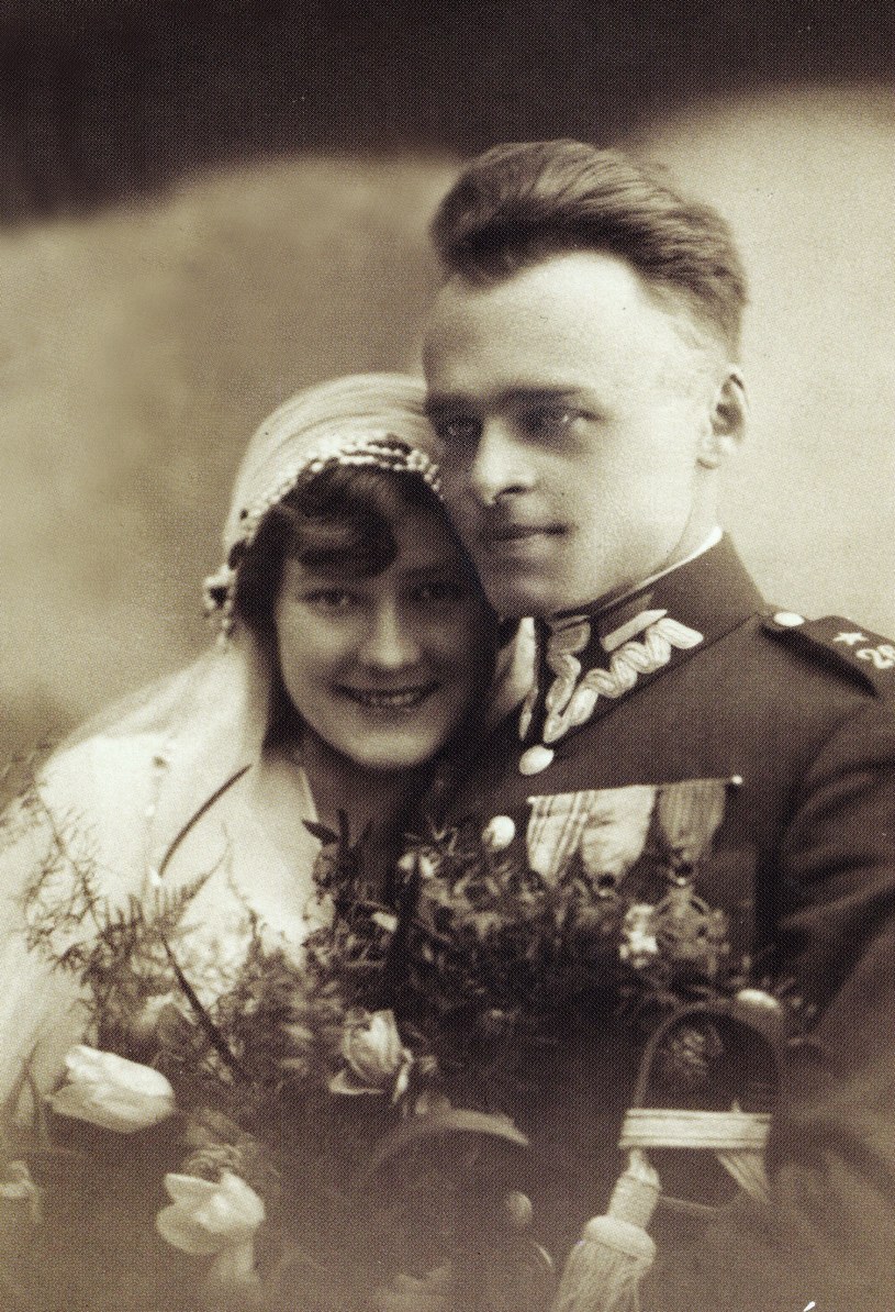 Rotmistrz Witold Pilecki z żoną Marią, 1931 rok. Reprodukcja: FoKa /Agencja FORUM
