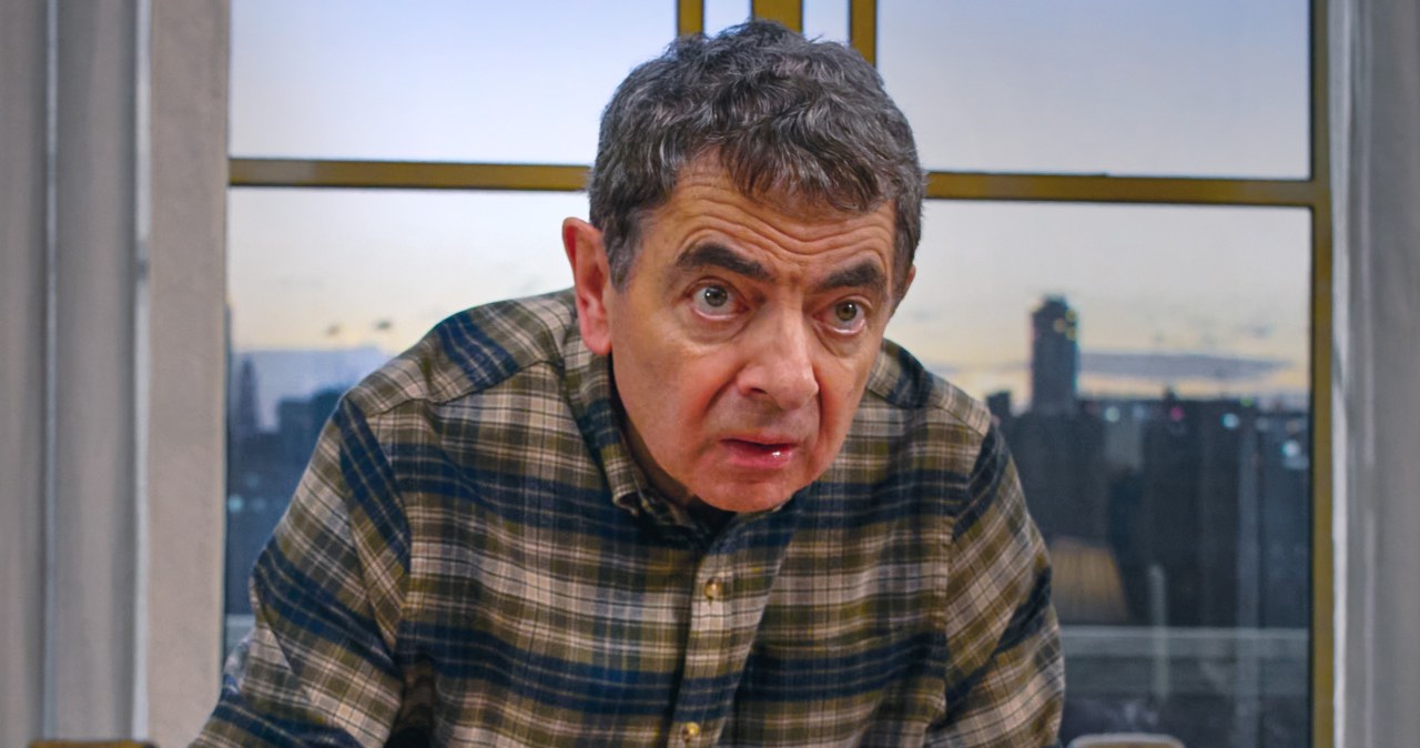 Rowan Atkinson w serialu "Człowiek kontra dziecko" /Ana Blumenkron/Netflix /Netflix