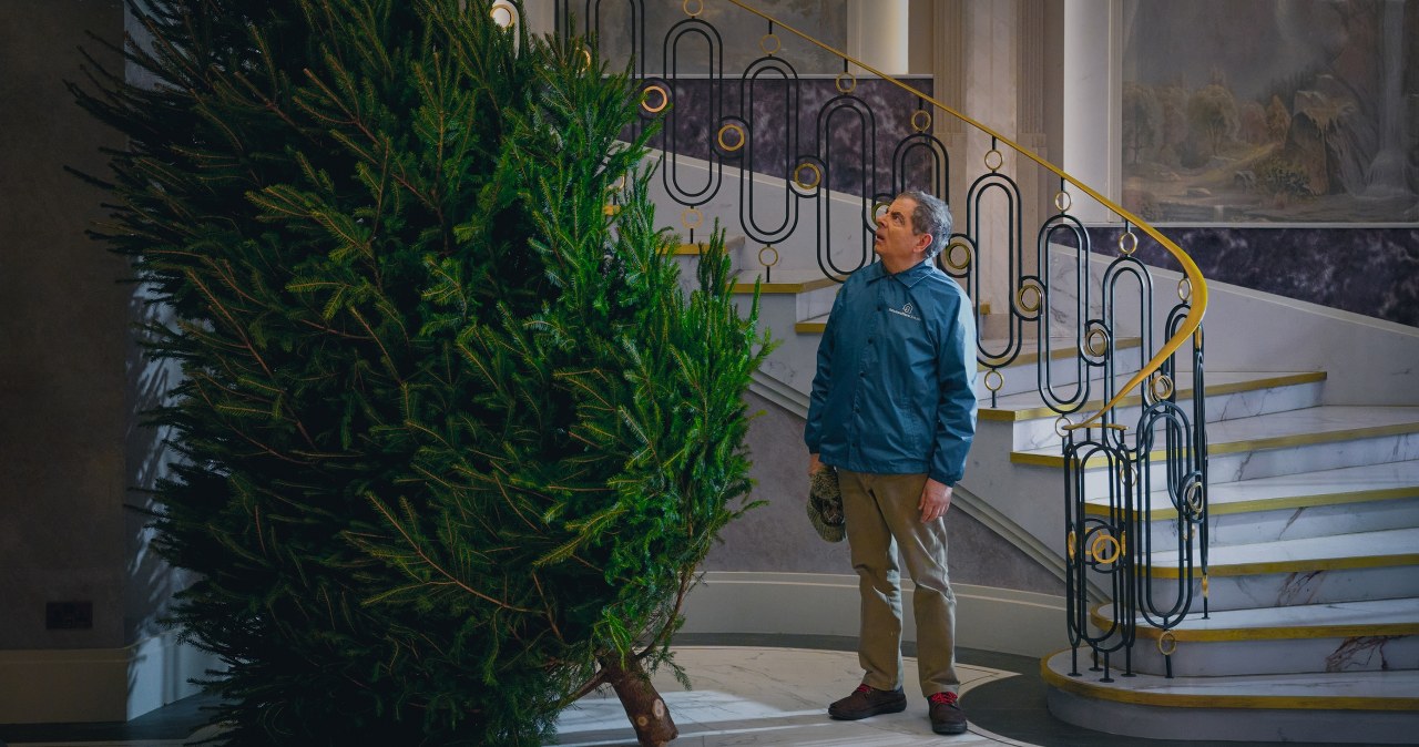 Rowan Atkinson w serialu "Człowiek kontra dziecko" /Netflix