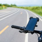 Rowerem po drodze ekspresowej. Zdumiewające tłumaczenie 50-latki