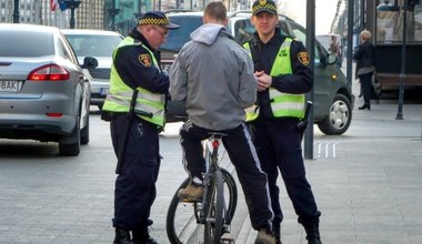 Rowerzyści – plaga polskich dróg. Już sypią się mandaty!