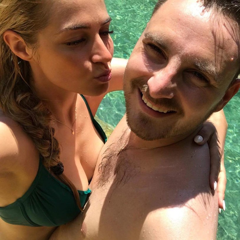 Rozalia Mancewicz ze swoim mężem /Instagram