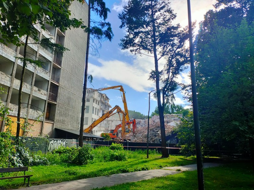 Rozbiórka dawnego budynku SLD przy ul. Rozbrat - stan na 22 sierpnia /Monika Krześniak-Sajewicz /INTERIA.PL
