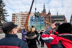 Rozbiórka Pomnika Wdzięczności dla Armii Radzieckiej w Legnicy