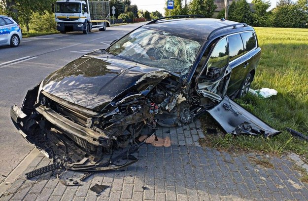 Rozbite volvo /KPP Radzyń Podlaski /Policja