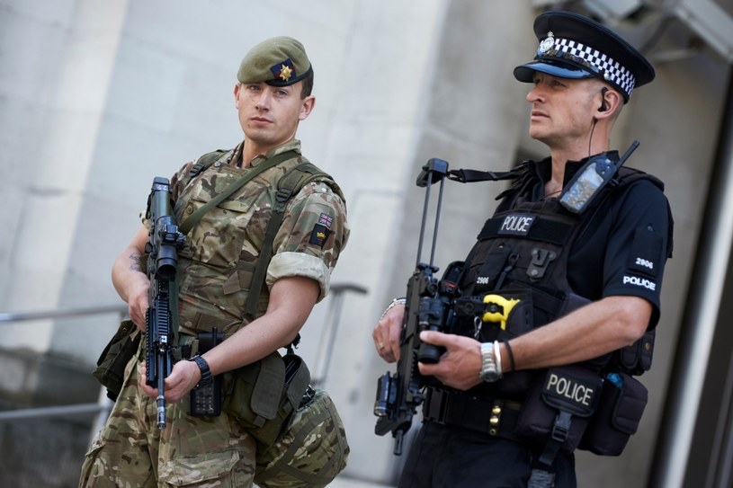 Rozbito "dużą część" siatki terrorystycznej związanej z atakiem w Manchesterze /NIKLAS HALLE'N /AFP