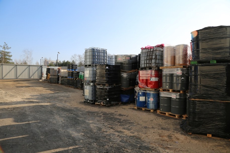 Rozbito zorganizowaną grupę przestępczą zajmującą się nielegalnym składowaniem niebezpiecznych odpadów /Policja