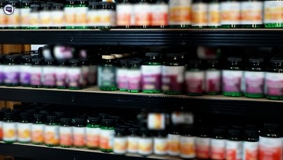 Rozbity gang fałszerzy leków. Sprzedawali sterydy, ale nie tylko