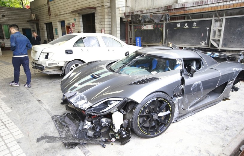 Rozbity Koenigsegg Agera R /Associated Press /East News