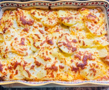 Rozgrzewająca zapiekanka na szybki, jesienny obiad. Jeden dodatek sprawia, że do kolacji nie poczujesz głodu