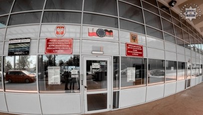 Rozkochiwał kobiety, a potem zmuszał je do prostytucji