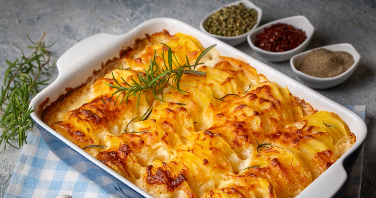 Rozmaryn to przyprawa, która świetnie pasuje do ziemniaków /esindeniz /123RF/PICSEL