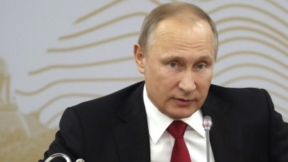 Rozmowa "w cztery oczy". Media opisują kulisy spotkania Gabriel - Putin