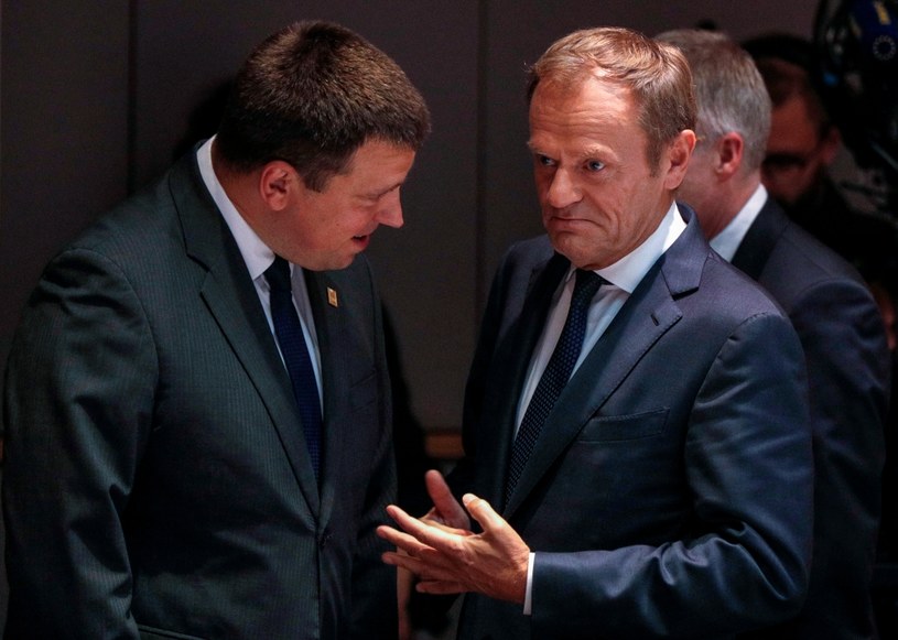Rozmowy podczas szczytu, na zdjęciu fiński premier Juri Ratas i szef RE Donald Tusk /GEOFFROY VAN DER HASSELT / POOL / AFP /AFP
