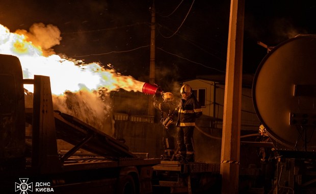 Rozmowy trwają, a Rosja atakuje. Potężne uderzenie w Kijów
