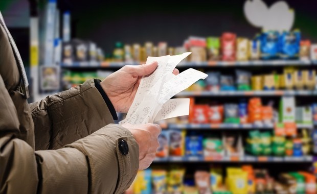 Różnice cen w sklepach sięgają ponad 130 zł! Poznaj najnowszy ranking najtańszych sieci