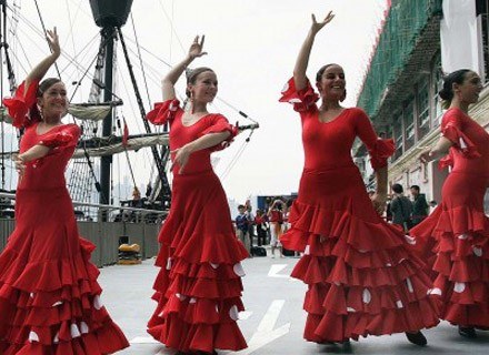 Roznosi cię energia? Wybierz flamenco /AFP