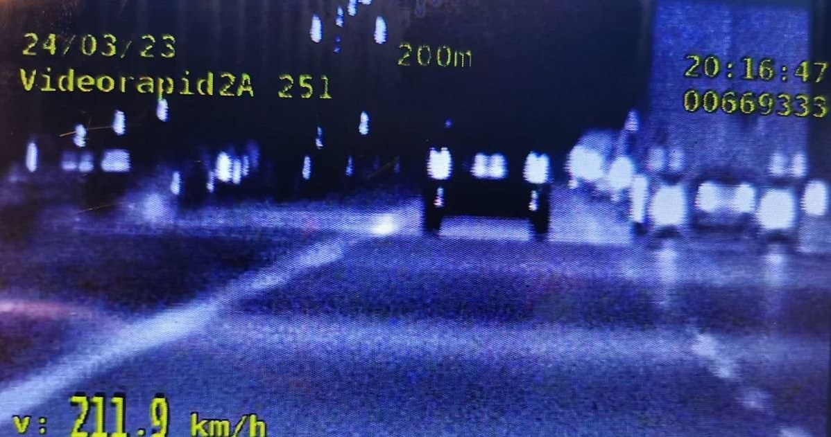 Rozpędził swojego Range Rovera do prędkości 211 km/h. /Policja