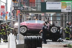 Rozpędzony pojazd wjechał w przechodniów na Times Square