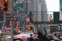 Rozpędzony pojazd wjechał w przechodniów na Times Square