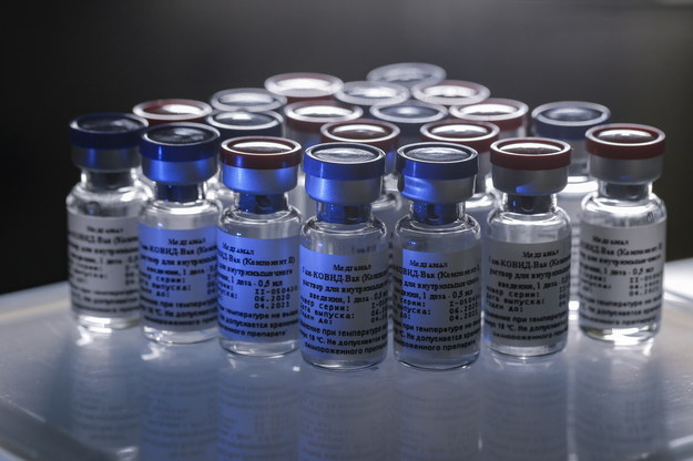 Rozpoczęła się produkcja rosyjskiej szczepionki na koronawirusa