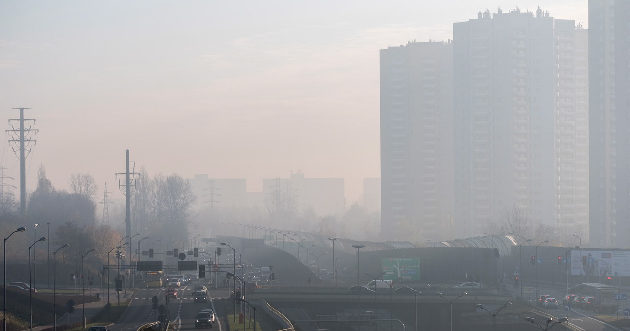 Rozpoczyna się sezon smogowy w Śląskiem. Odnotowano pierwsze przekroczenia
