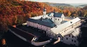 Rozpoznawalny znak katolików. 16 lipca wierni wracają do tradycji