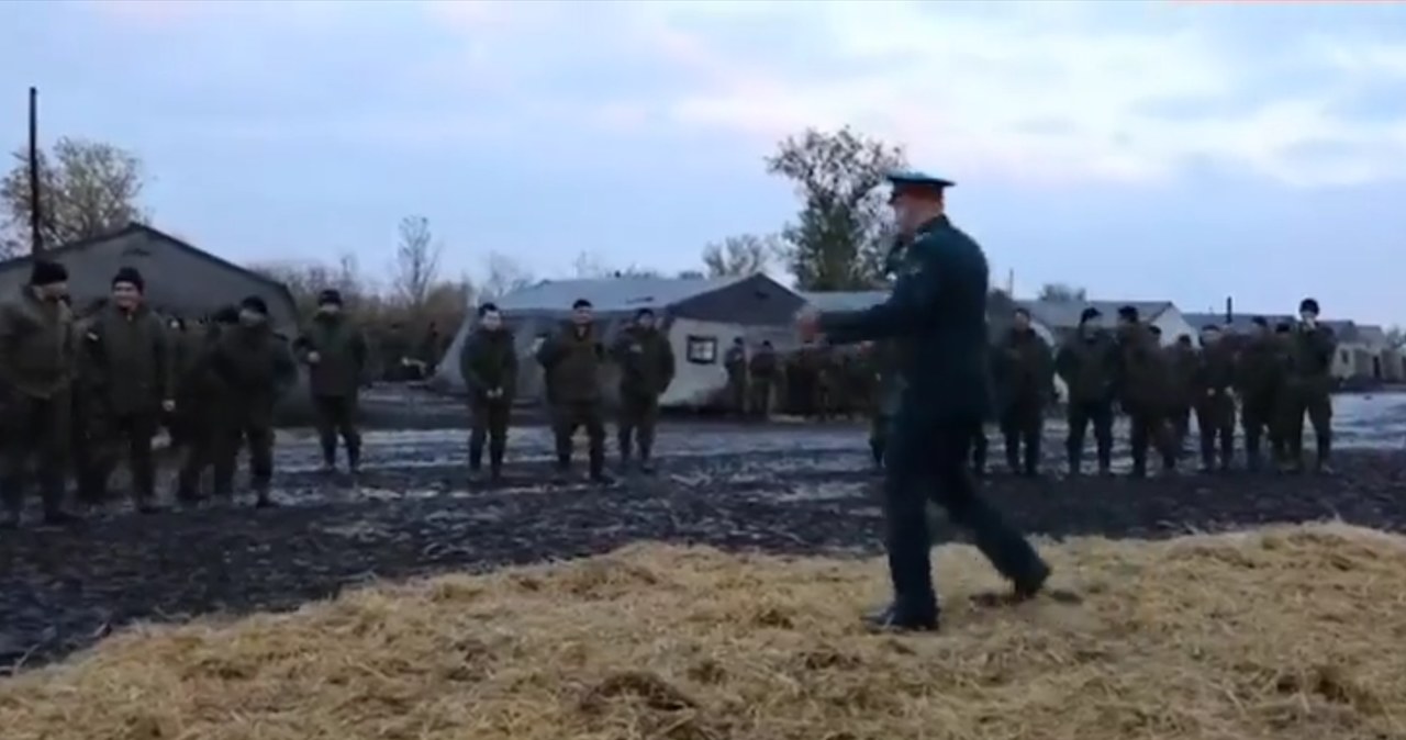 Rozrywka rosyjskich żołnierzy przed wysłaniem do walki na Ukrainę /NEXTA /Twitter