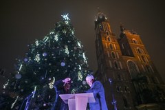 Rozświetlenie energooszczędnej choinki na Rynku Głównym w Krakowie