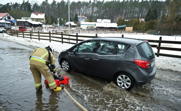 Roztopy, śliskie chodniki i nagłe ocieplenie. Co czeka nas w pogodzie?