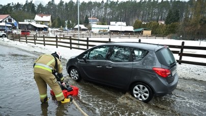 Roztopy, śliskie chodniki i nagłe ocieplenie. Co czeka nas w pogodzie?