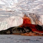 Rozwiązano tajemnicę krwawiącego lodowca na Antarktydzie