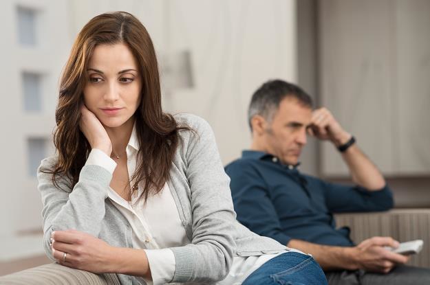 Rozwód przynosi sporo problemów związanych z podziałem majątku /&copy;123RF/PICSEL